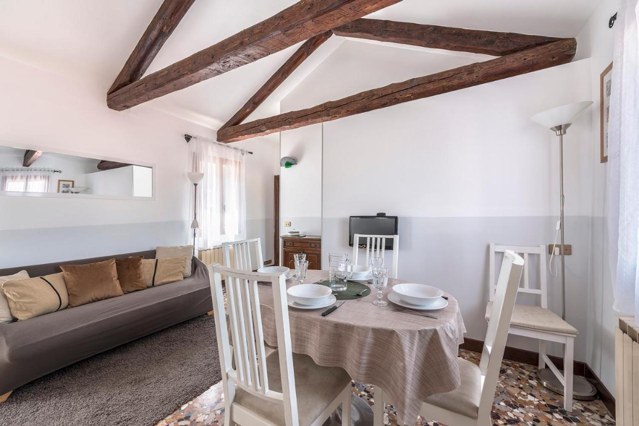 Colombina Like At Home 3 Bedrooms Fully Equipped Air Conditioned Венеція Екстер'єр фото