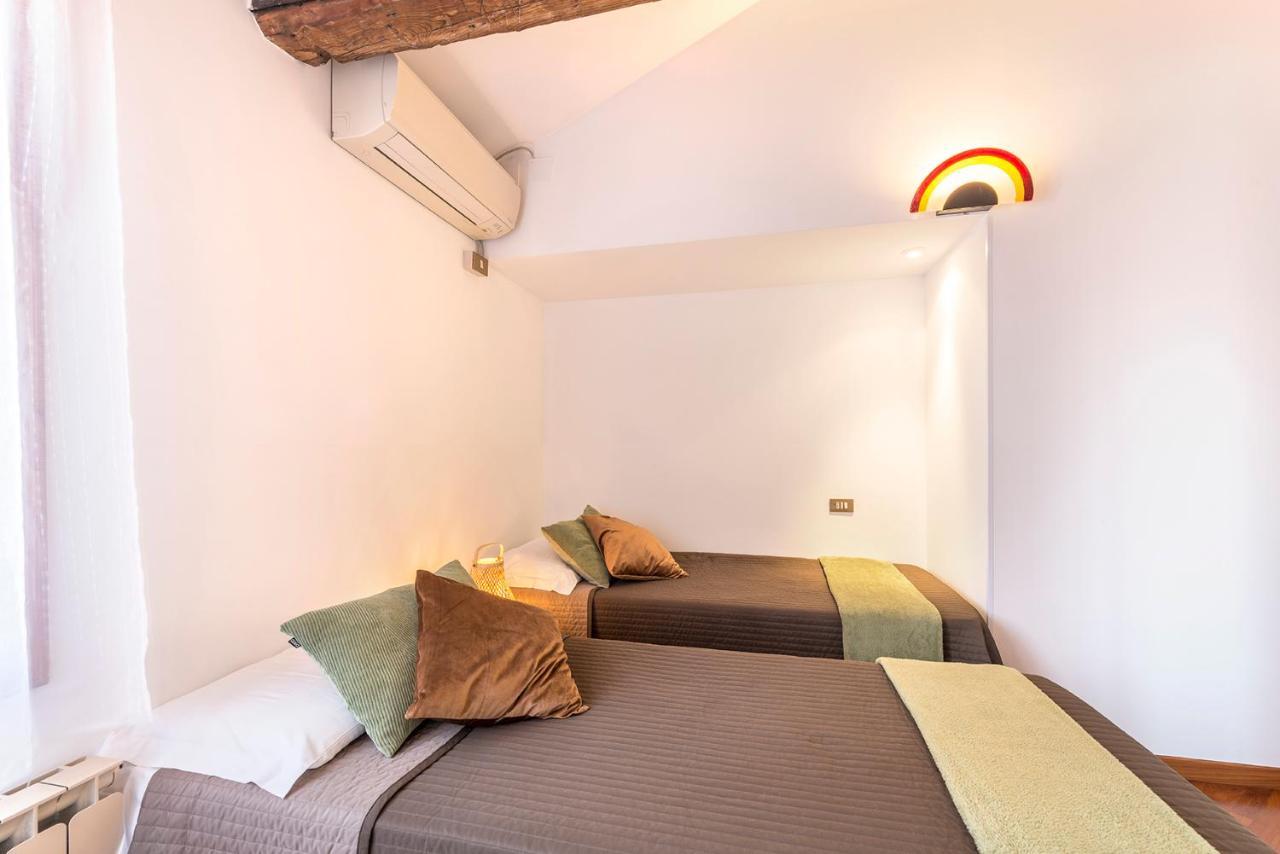 Colombina Like At Home 3 Bedrooms Fully Equipped Air Conditioned Венеція Екстер'єр фото