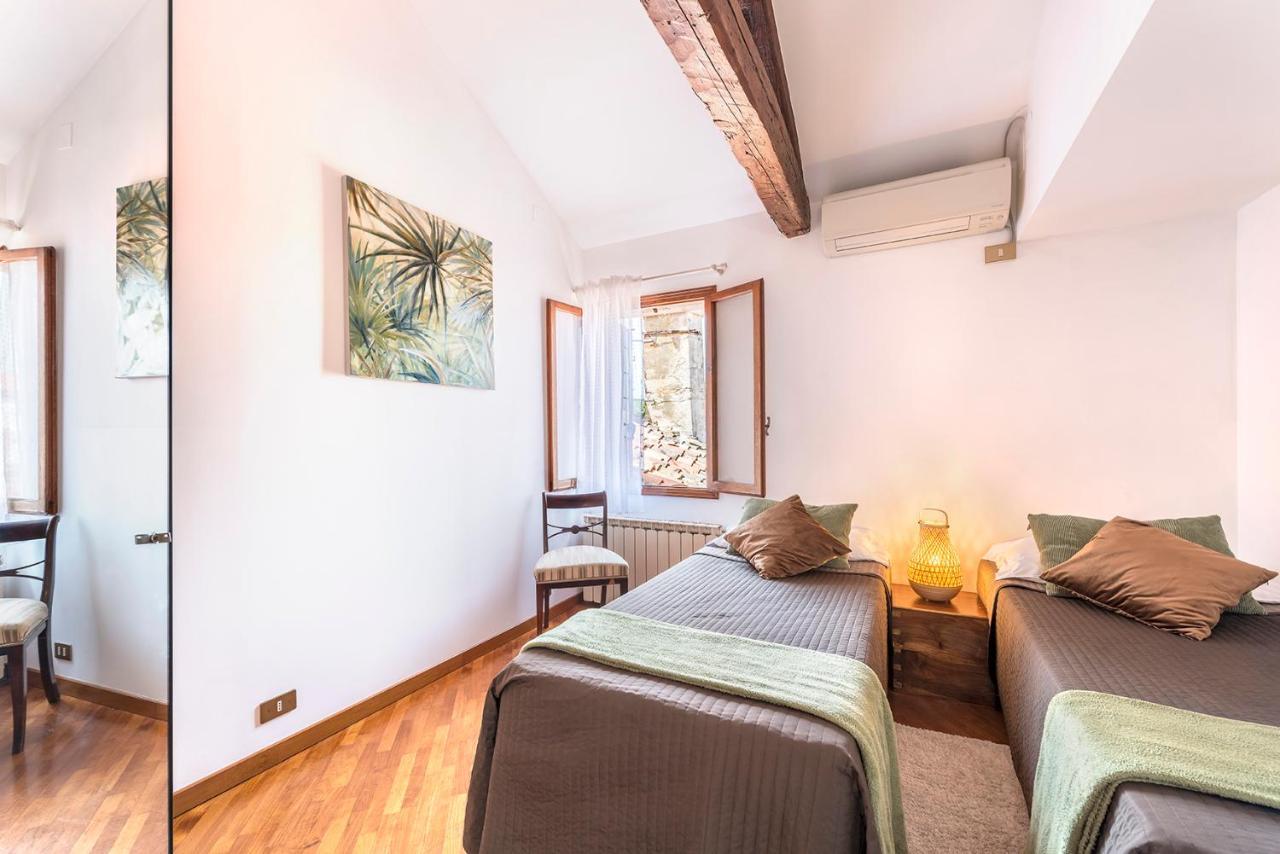 Colombina Like At Home 3 Bedrooms Fully Equipped Air Conditioned Венеція Екстер'єр фото